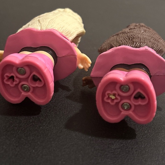 2 Totally Toy Holiday Sally Secrets Paper Punch Dolls McDonald's - Picture 3 of 3